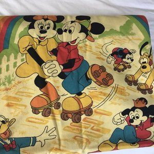 Vintage Esmond Minnie and Mickey Mouse TWIN/FULL Bedspread Disney 1980 EUC